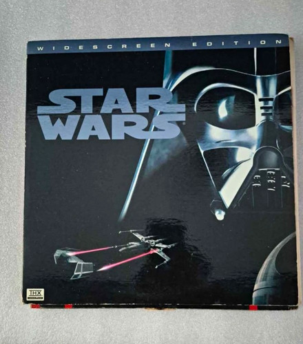 Laserdisc movie bundle - •,